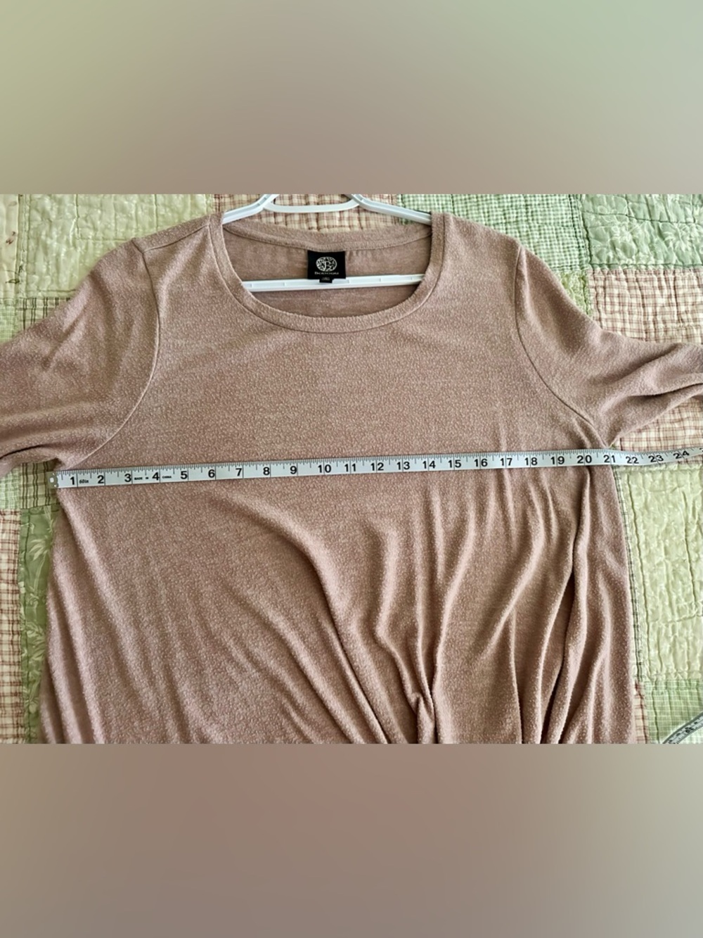 bobeau Twist-Front 3/4 Sleeve Tee in Light Taupe - Picture 5 of 6